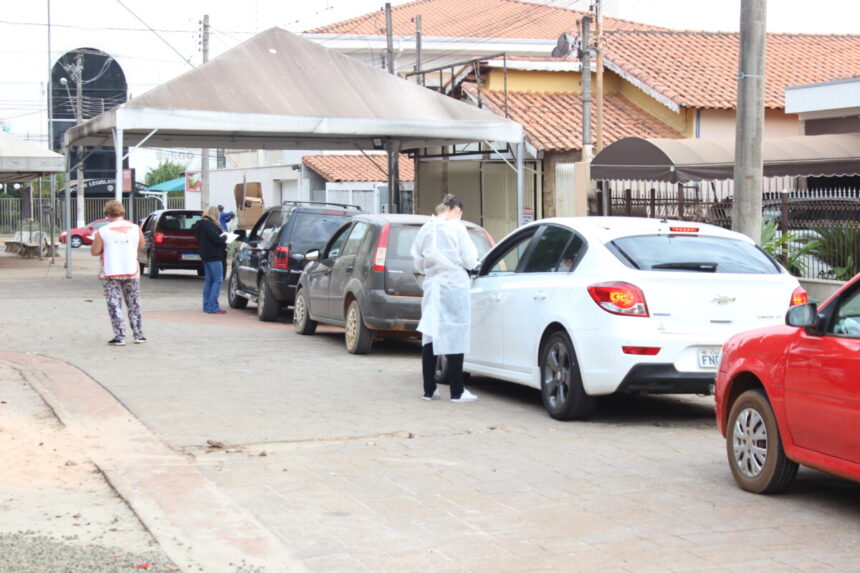 Drive-thru de Vacinação começa a vacinar pessoas com comorbidades entre 55 a 59 anos nesta quarta-feira, dia 12