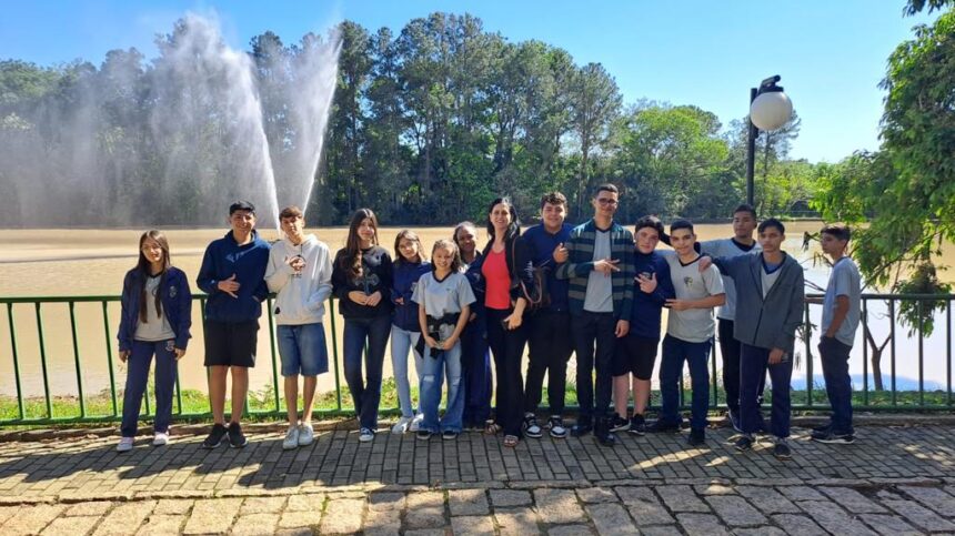 Estudantes da rede pública visitam Museu da Água em Indaiatuba