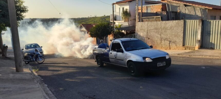 Saúde realiza intensificação ao combate à dengue com nebulização e mutirão